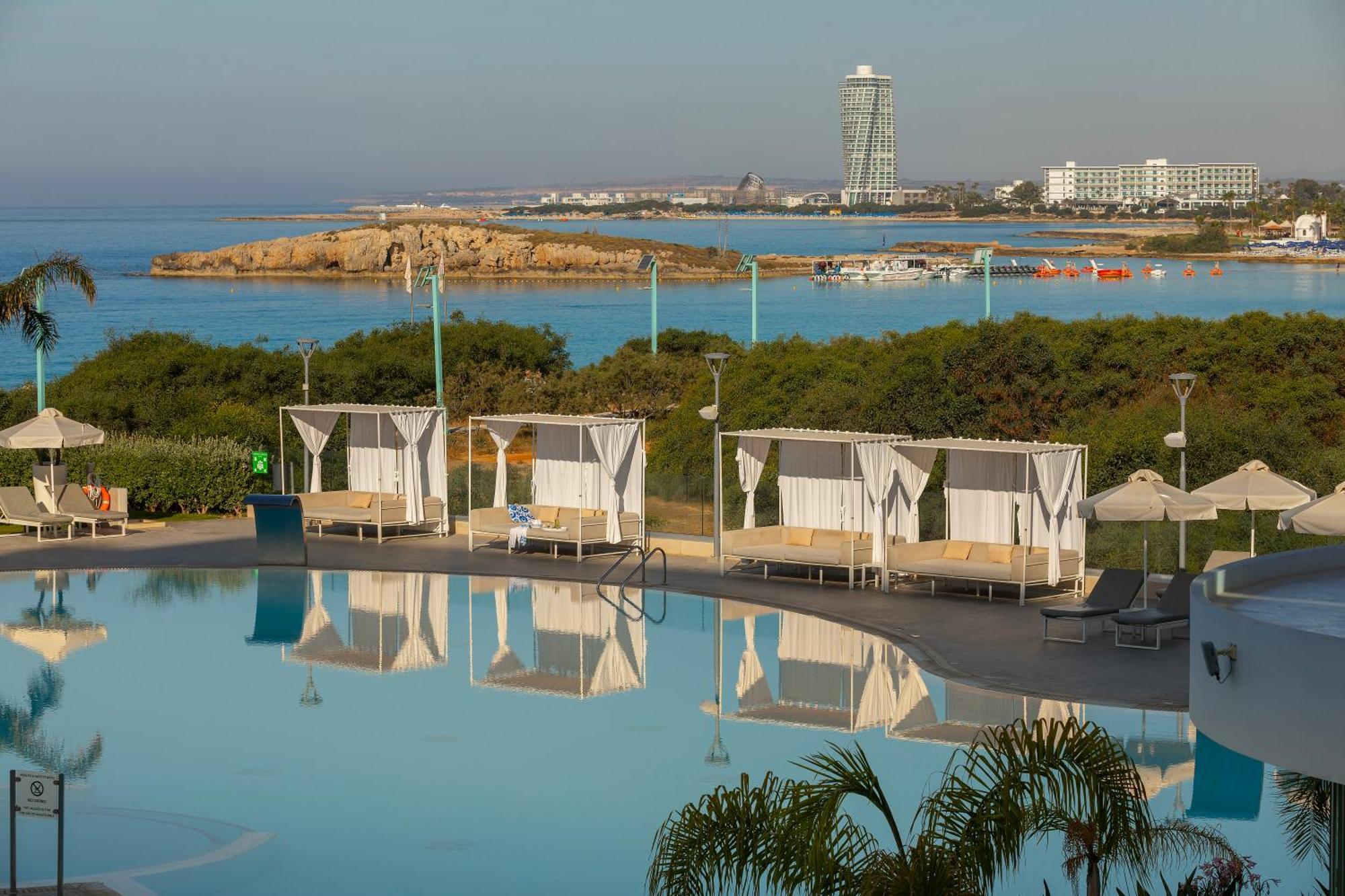 Nissiblu Beach Resort Ayia Napa Exterior photo